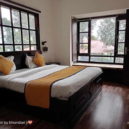 Surbee Resort Mussoorie Kültér fotó